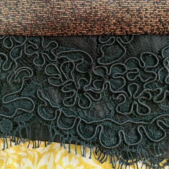 Tory Burch Metallic Gold Pencil Skirt w Black Lace Trim - Picture 9 of 16